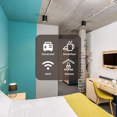 Jam Hotel Hnatyuka Lviv Bagian luar foto