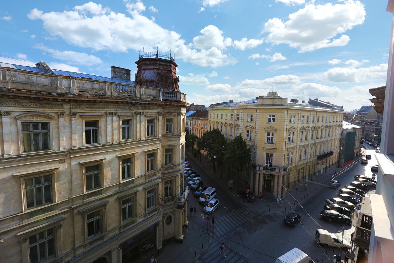 Jam Hotel Hnatyuka Lviv Bagian luar foto