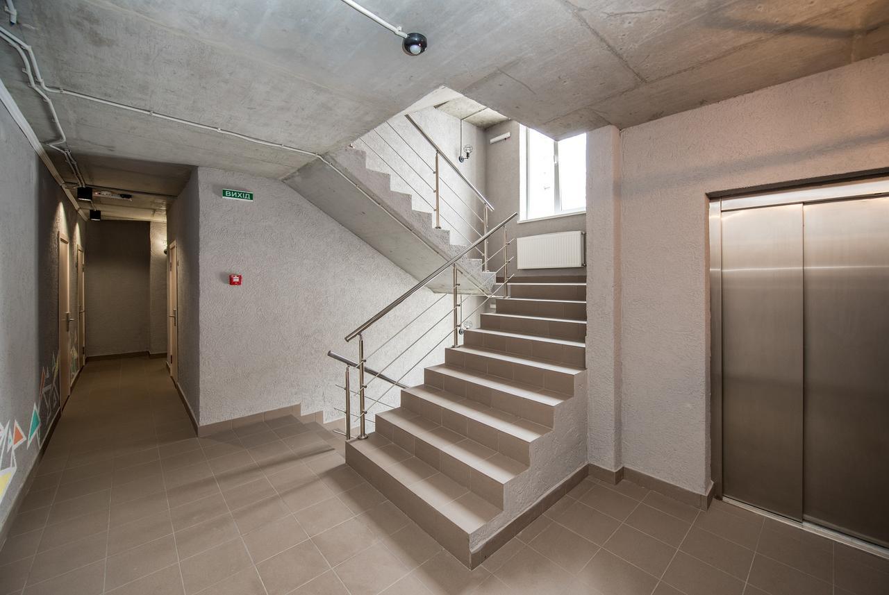 Jam Hotel Hnatyuka Lviv Bagian luar foto