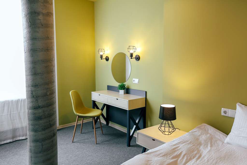 Jam Hotel Hnatyuka Lviv Ruang foto