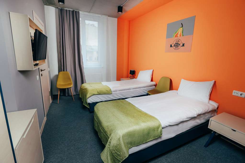 Jam Hotel Hnatyuka Lviv Ruang foto